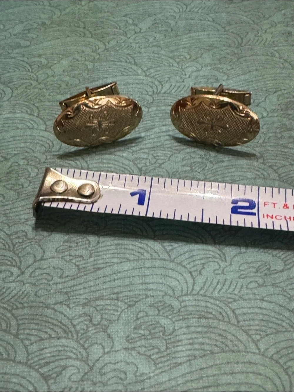 VINTAGE FLEUR DE LIS CUFF LINKS
